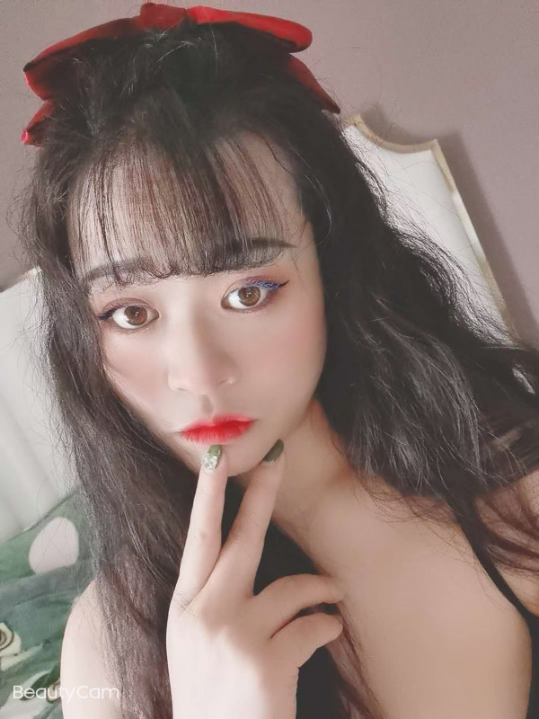 便宜胸大的妹子